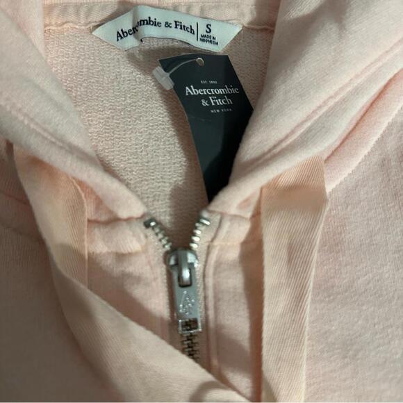 Abercrombie & Fitch Light Pink Cropped Hoodie - Picture 4 of 5